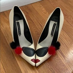 Woman’s size 38 shoes Alice Olivia